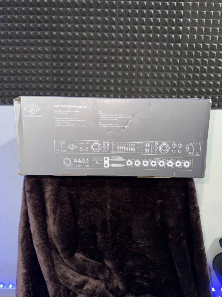 Apollo X8P Thunderbolt Studio Audio Interface With UAD Plug Ins - Barely Used!