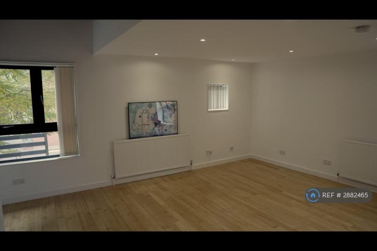 2 bedroom flat in Victoria Works, Birmingham, B1 (2 bed) (#2882465)
