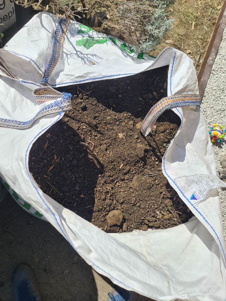 FREE TOP SOIL 