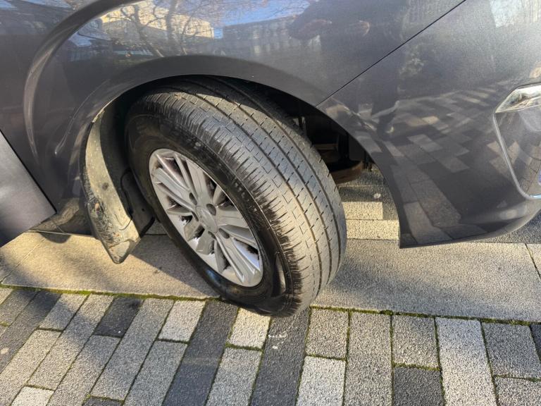 2014 SSANGYONG RODIUS TURISMO 2.0 E-XDI T-TRONIC AUTOMATIC 4WD 7 SEATER 5dr GREY