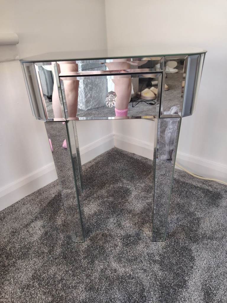 Mirrored Dressing Table with Drawer – Good Condition