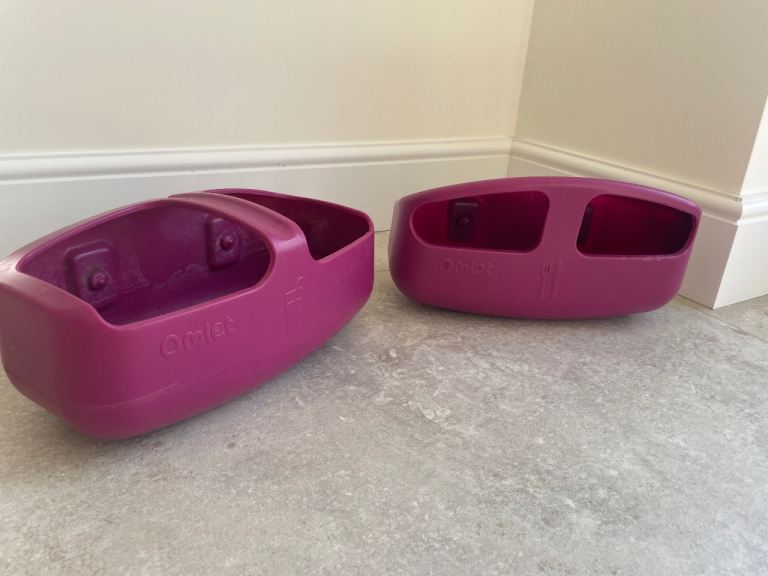 Omelet chicken feeder and water 