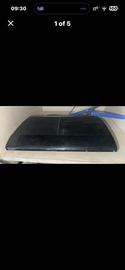 Ps3 500gb/ 3 remotes wireless/ 11 games