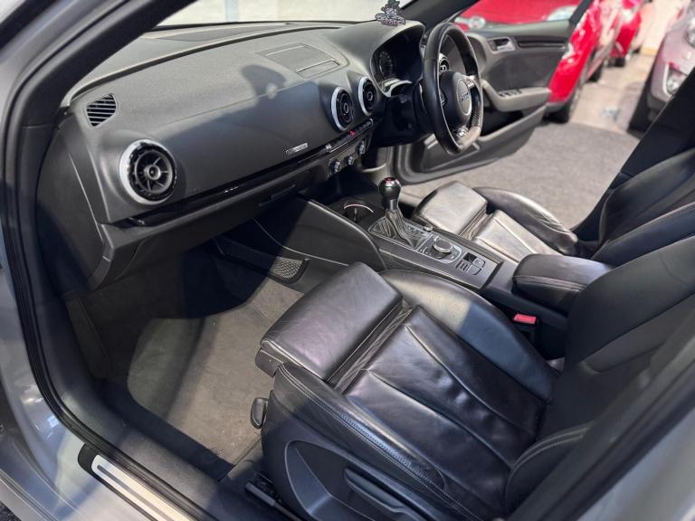 2015 Audi RS3 2.5 TFSI Sportback S Tronic quattro Euro 6 (s/s) 5dr (Nav) HATCHBACK Petrol Automatic