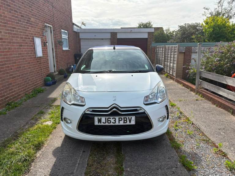 Citroen, DS3, Convertible, 2013, Manual, 1598 (cc), 3 doors