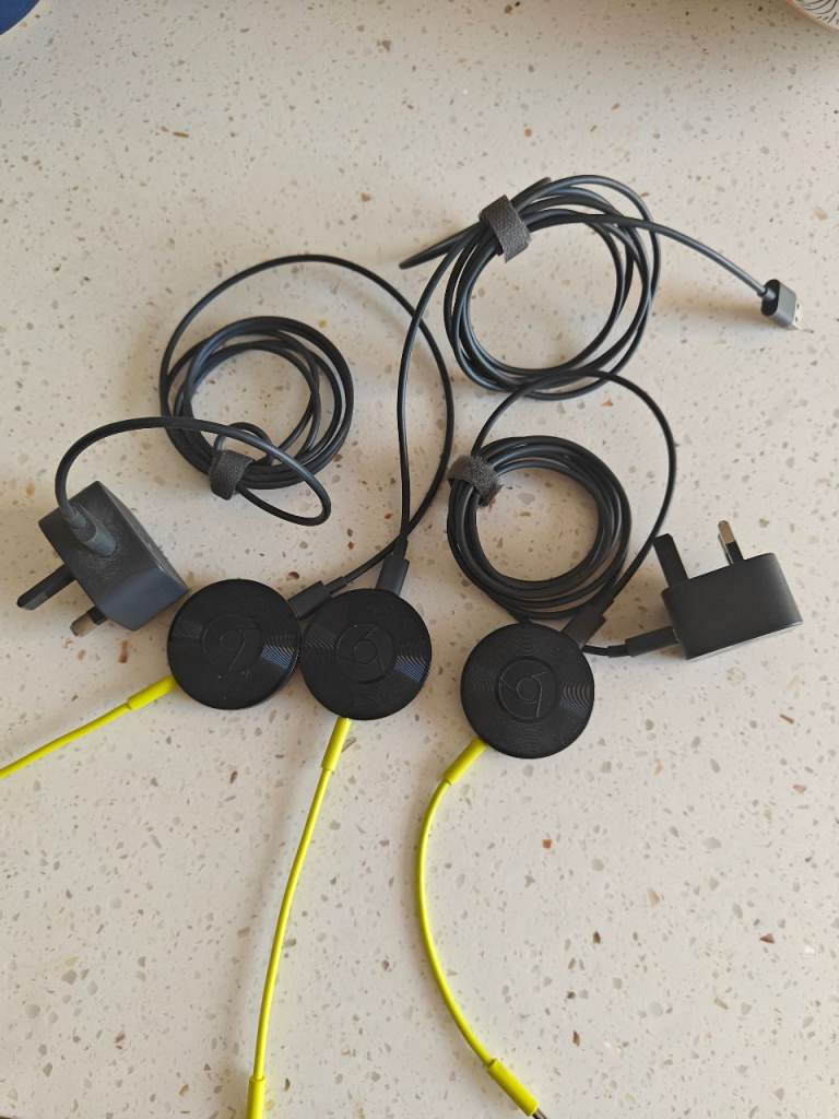 Google Chromecast Audio x3 – WiFi Music Streaming – Discontinued