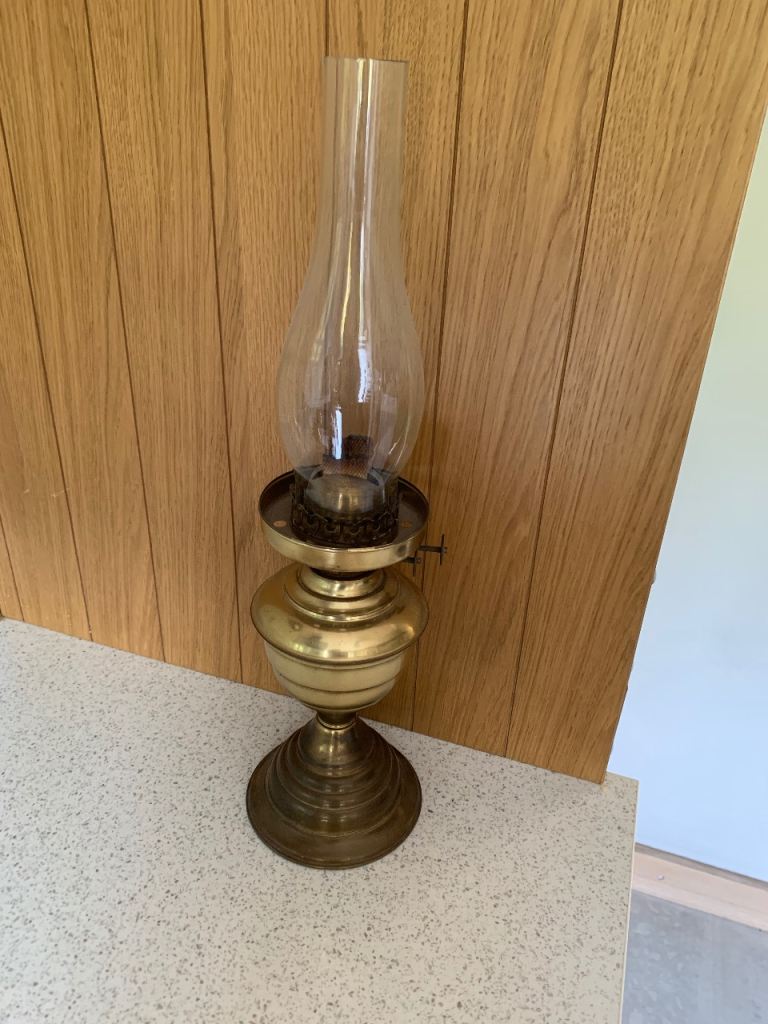Traditional Brass Oil Lamp with Glass Shade – Good Condition