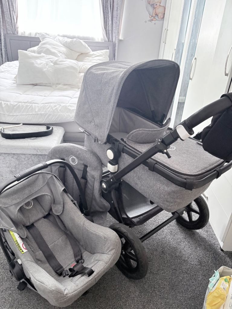 Bugaboo Cameleon Grey Travel System Bundle – Carrycot, Seat & Nuna Turtle Air Car Seat + Rain Cover
