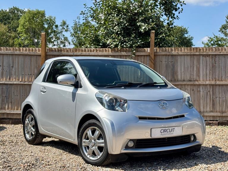 2009 Toyota IQ 1.0 VVT-i 2 Metallic Silver 42000 Miles FSH ULEZ Huge Spec
