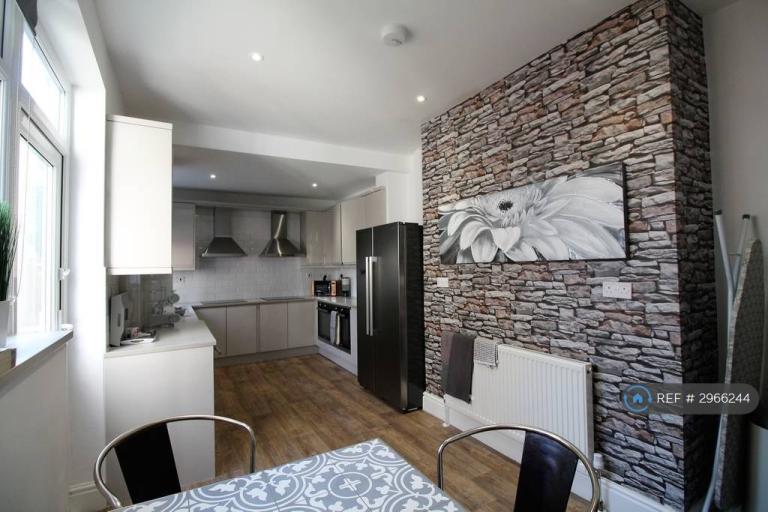 1 bedroom in Grey St, Hull, HU2 (#2966244)