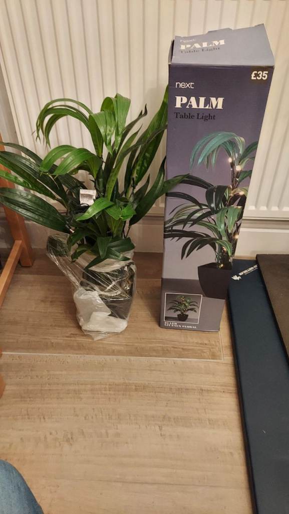 Palm table light ( ex Next)