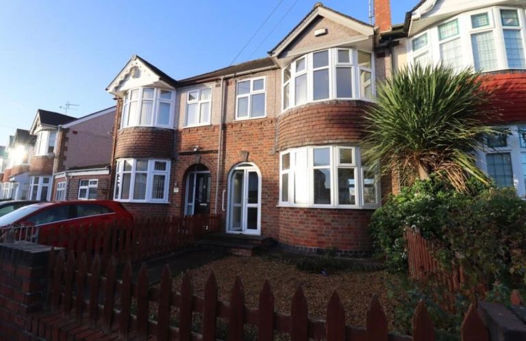 🏡 3 Bedroom House for Rent – Macdonald Road, Coventry, CV2 5FE