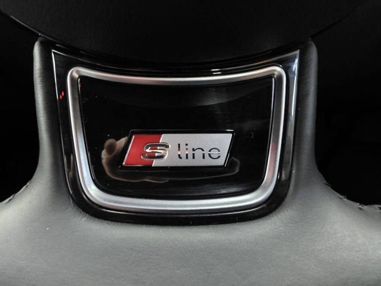 2014 Audi Q5 2.0 TDI S line Plus SUV 5dr Diesel S Tronic quattro Euro 5 (s/s) (177 ps) ESTATE Die...