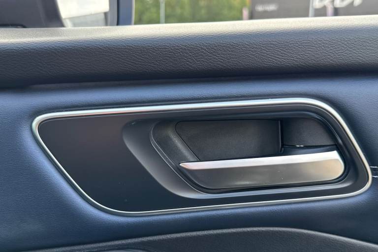 2022 Nissan Qashqai 1.3 DiG-T MH Tekna 5dr Hatchback Petrol Manual