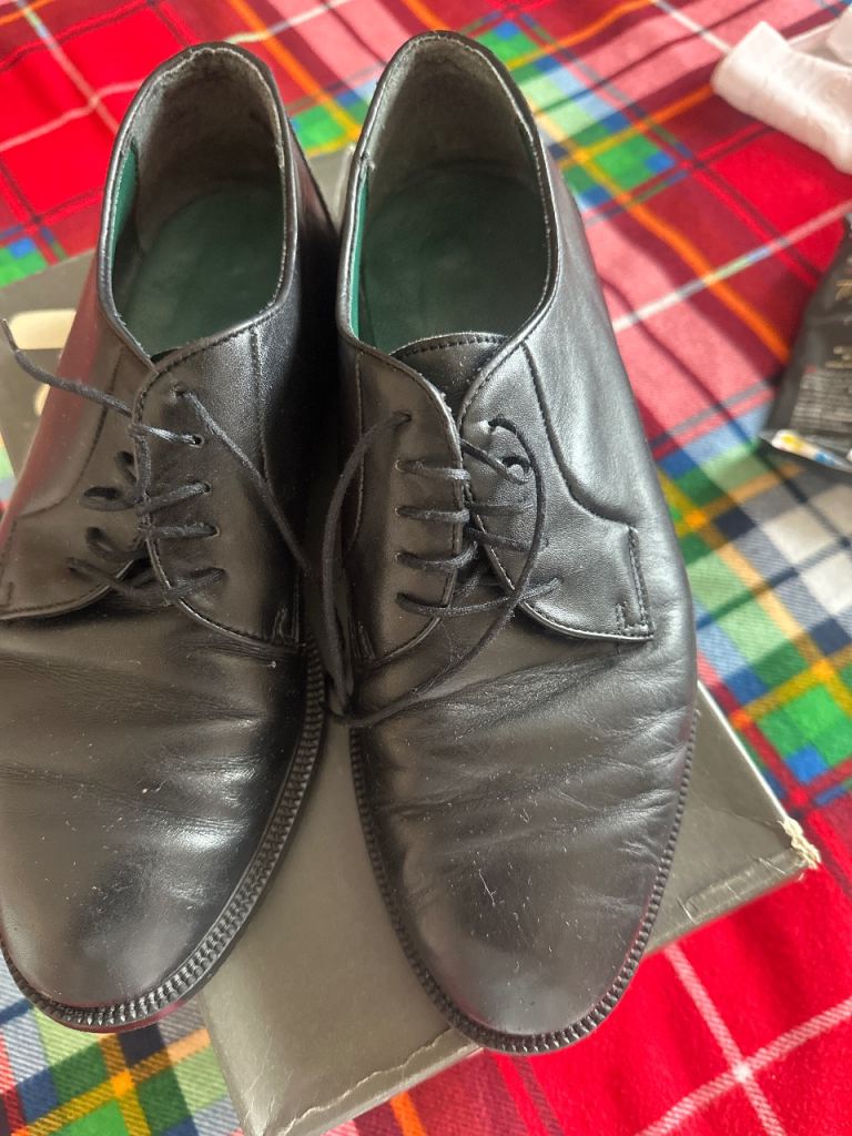 Men's Black Leather Lace-Up Shoes – Good Condition