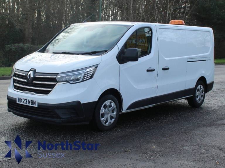 2023 Renault Trafic 2.0 dCi Blue LL30 Business+ Panel Van 5dr Diesel Manual L2