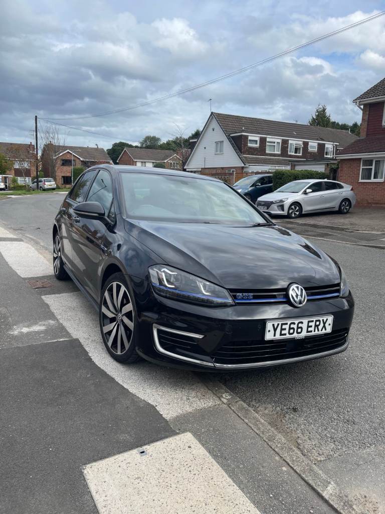 Volkswagen, GOLF, Hatchback, 2016, Semi-Auto, 1395 (cc), 5 doors