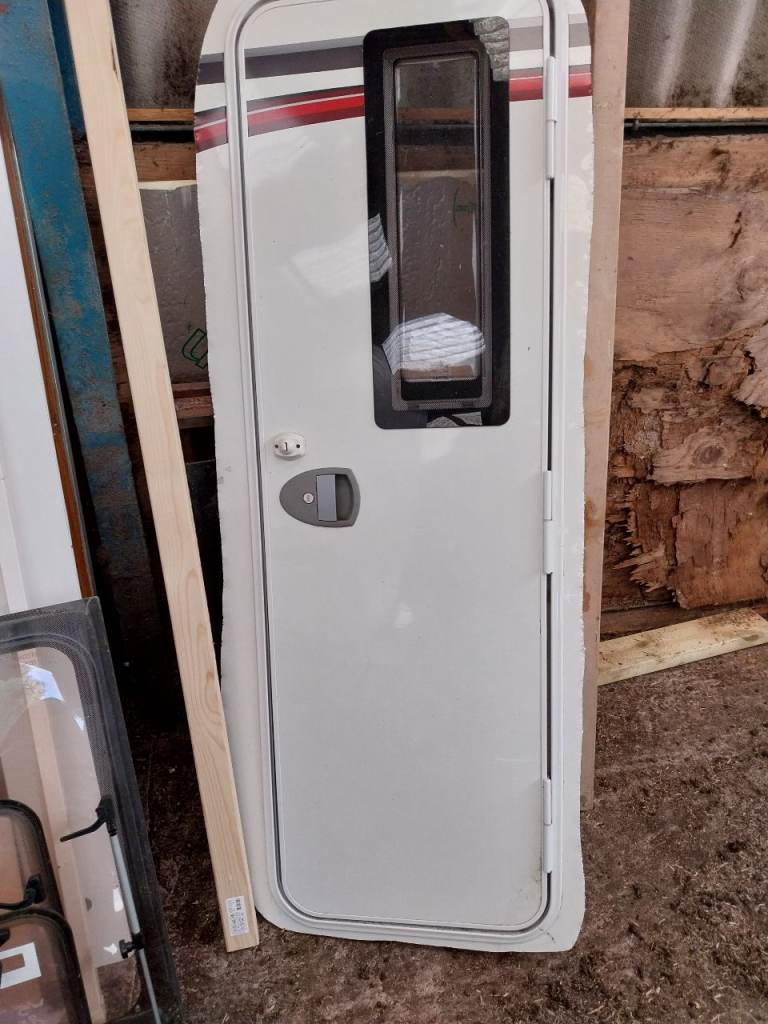 Caravan habitation door