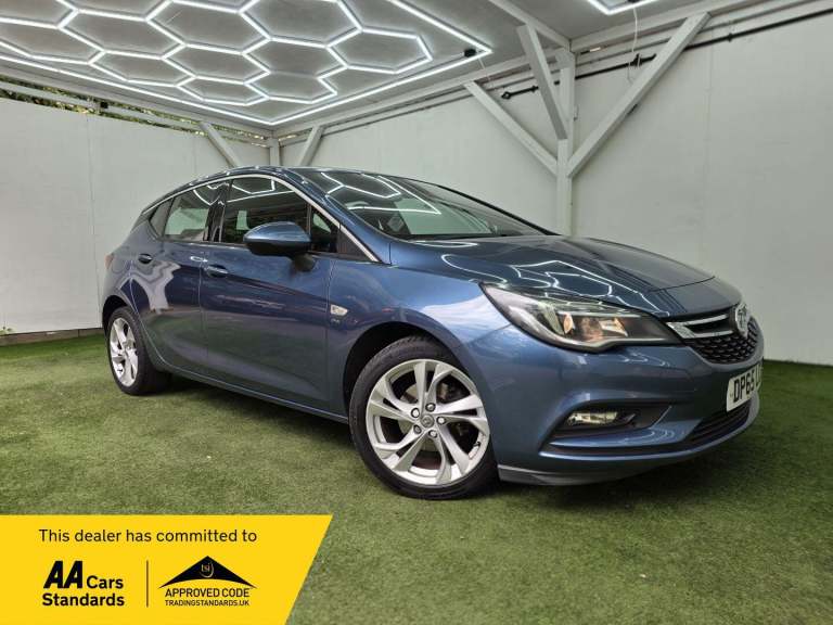 2016 Vauxhall Astra 1.4i SRi Euro 6 5dr HATCHBACK Petrol Manual
