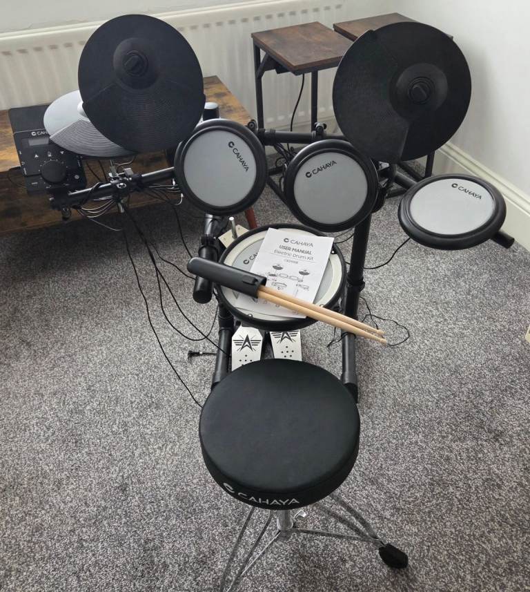 Cahaya Electronic Drum Kit with Stool and Sticks – Very Good Condition COLLECTION ONLY