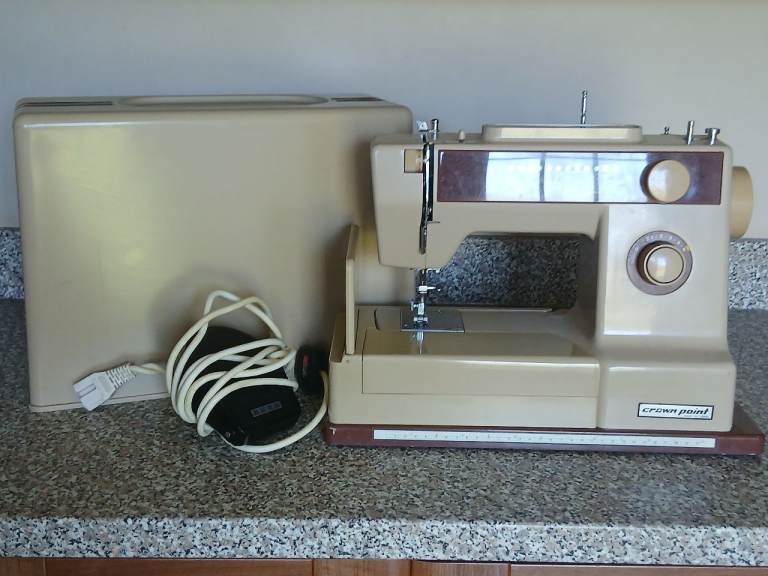 Crown Point Sewing Machine with Foot Pedal