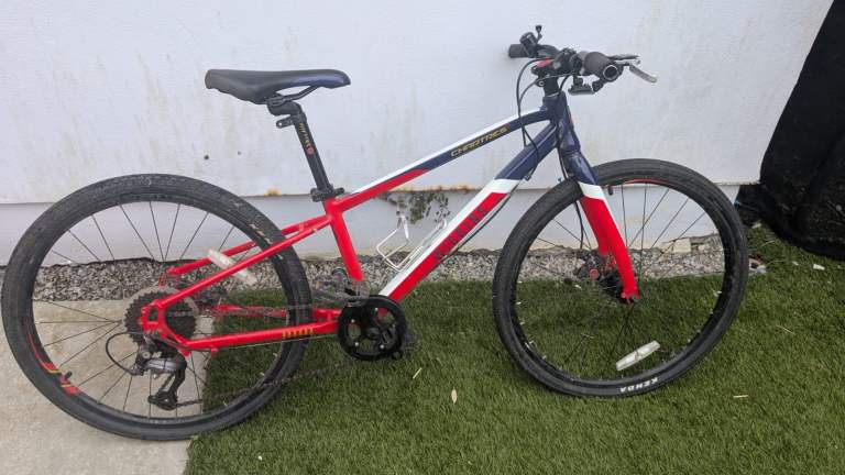 🚲 Wiggins Chartres Hybrid Bike – Lightweight & Reliable