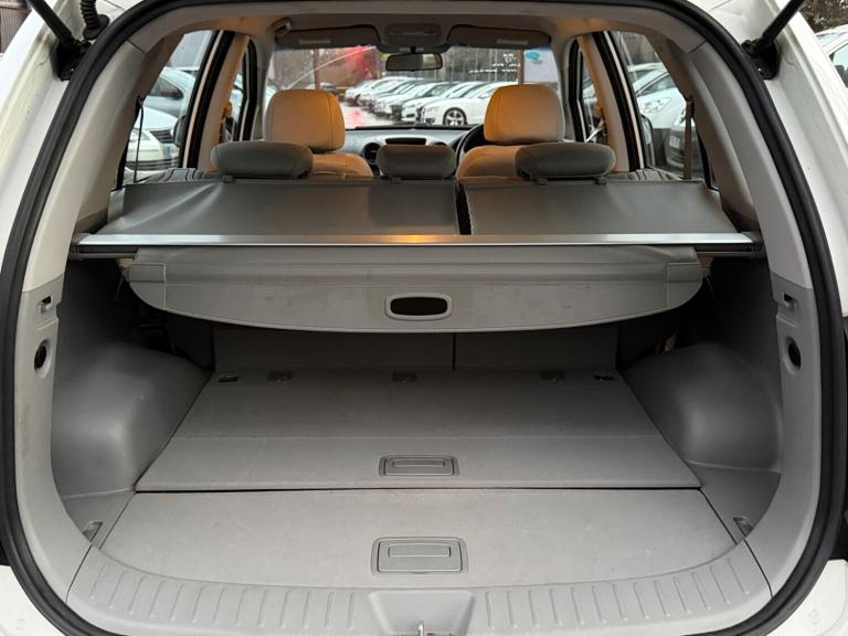 2009 Kia Carens 2.0 GS 5dr MPV Petrol Manual