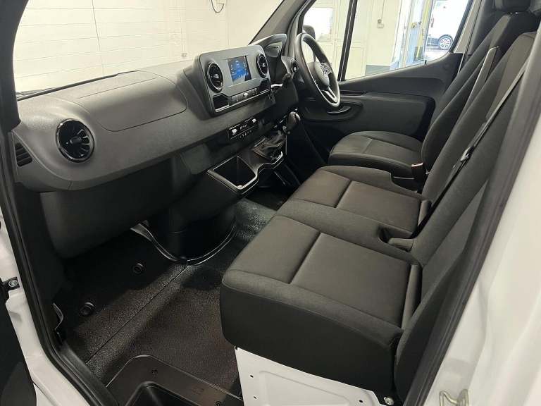 2024 Mercedes-Benz Sprinter 3.5t H1 Premium Van PANEL VAN DIESEL Manual