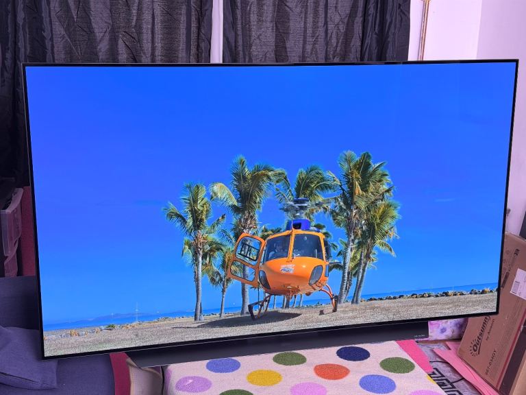 OLED Lg 65C14 big masive screen high specifications 