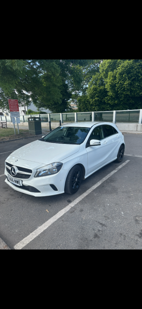Mercedes-Benz, A CLASS, Hatchback, 2016, Manual, 1461 (cc), 5 doors