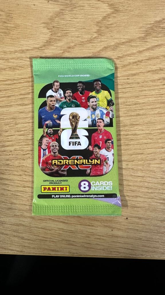 Panini Adrenalyn XL FIFA 365 Trading Card Pack - 8 Cards Inside, NEW