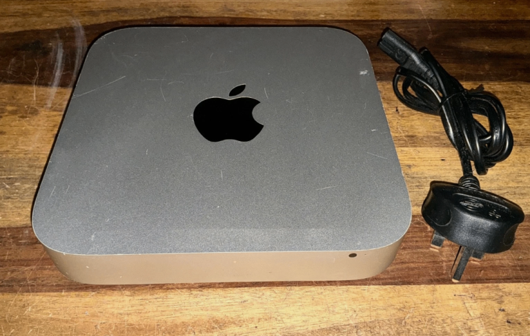 Mac Mini 16gb Ram 1 TB hard drive Running High Sierra