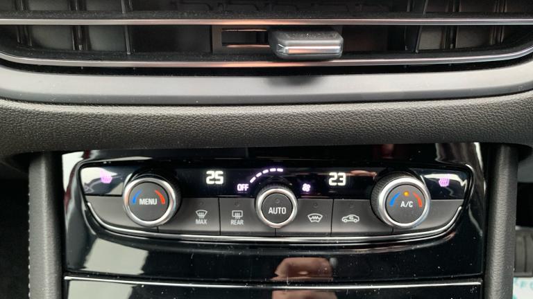 2024 Vauxhall Grandland 1.2 Hybrid [136] Ultimate 5dr e-DCT6 HATCHBACK PETROL Automatic