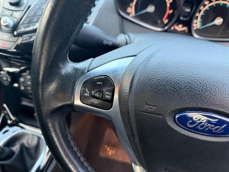 2014 Ford Fiesta 1.25 82 Zetec 5dr HATCHBACK PETROL Manual
