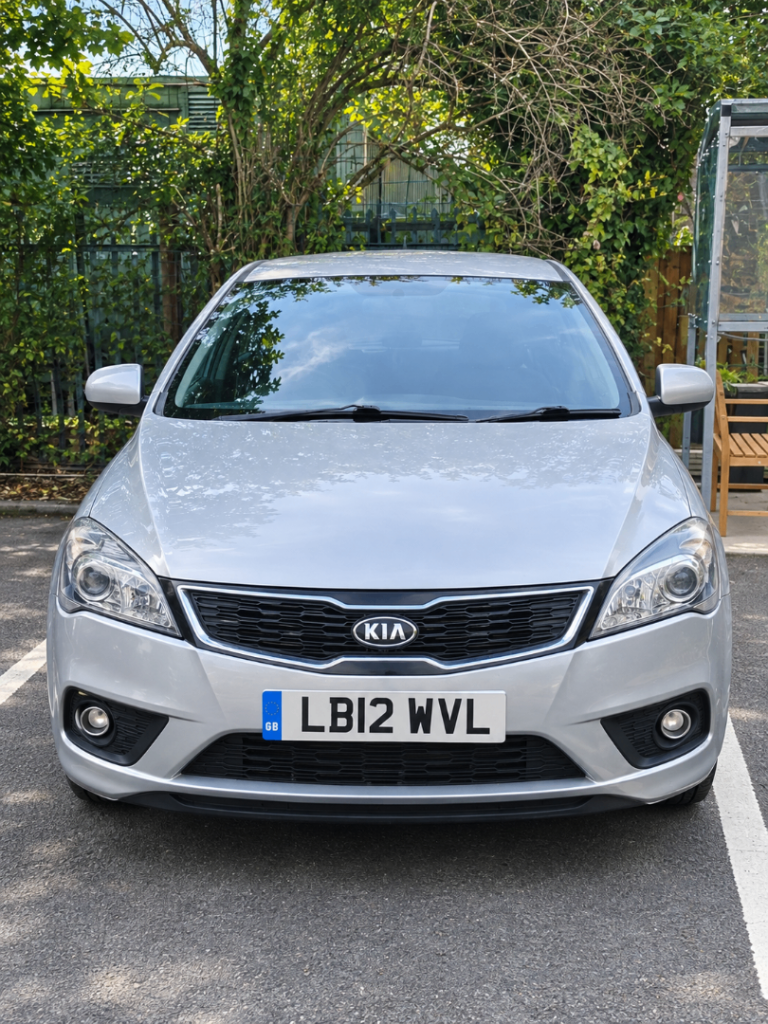 Kia, PRO CEED, Hatchback, 2012, Manual, 1582 (cc), 3 doors