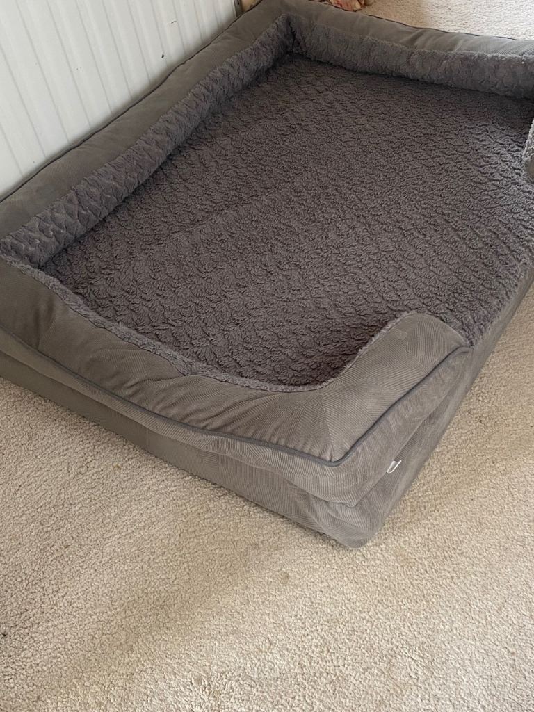 Large dog bed 