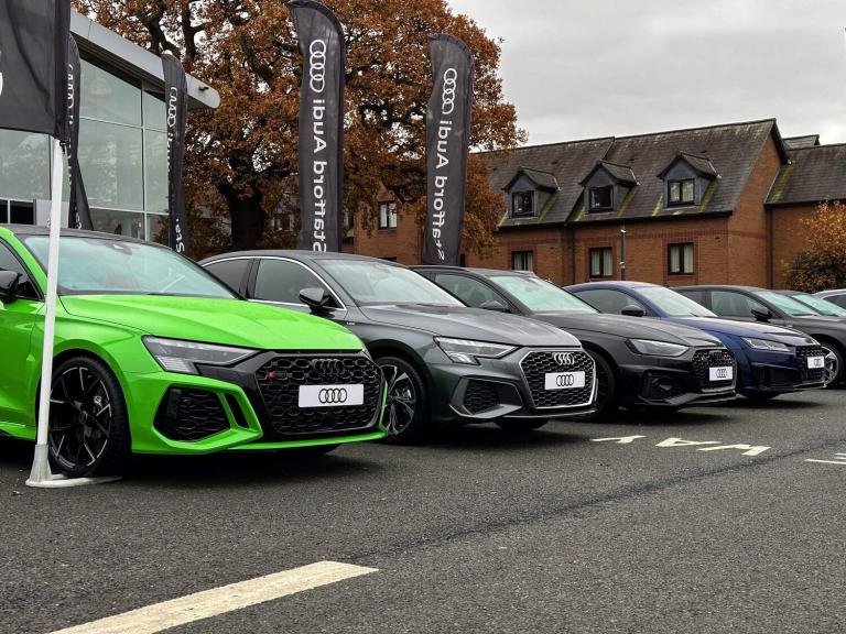 2022 Audi Q5 Edition 1 40 TDI quattro 204 PS S tronic SUV DIESEL Automatic