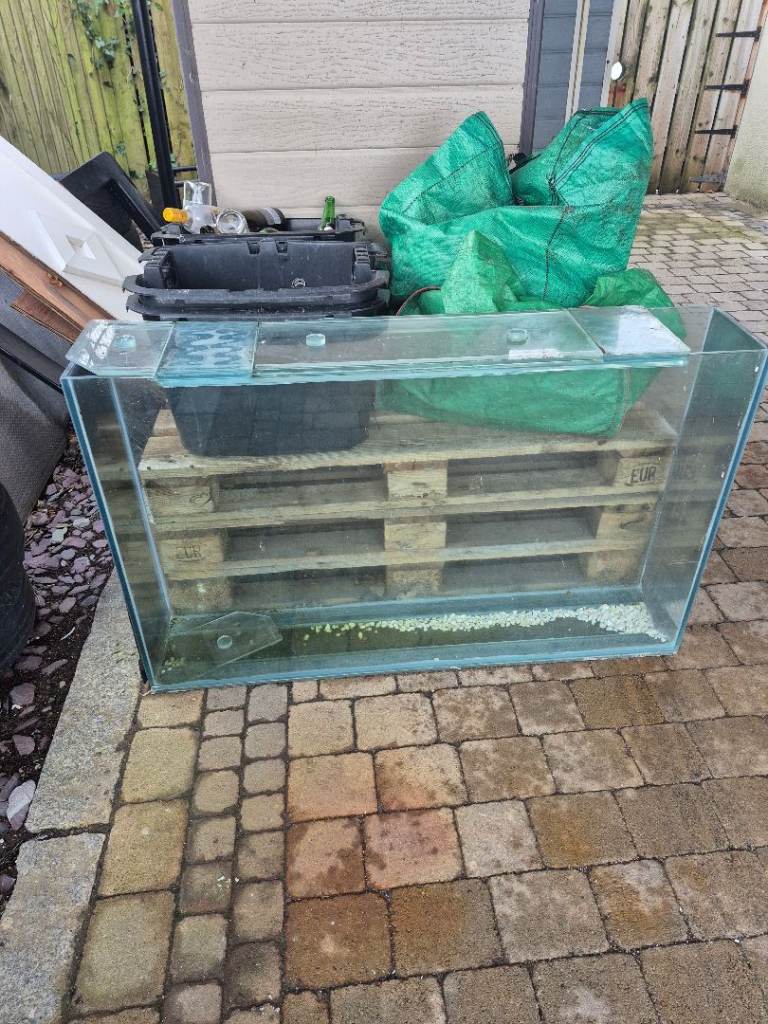 Aquarium Fish Tank - Fair Condition