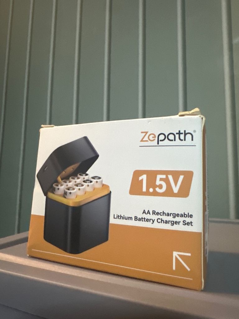 Zepath 1.5V AA Rechargeable Lithium Battery Charger Set