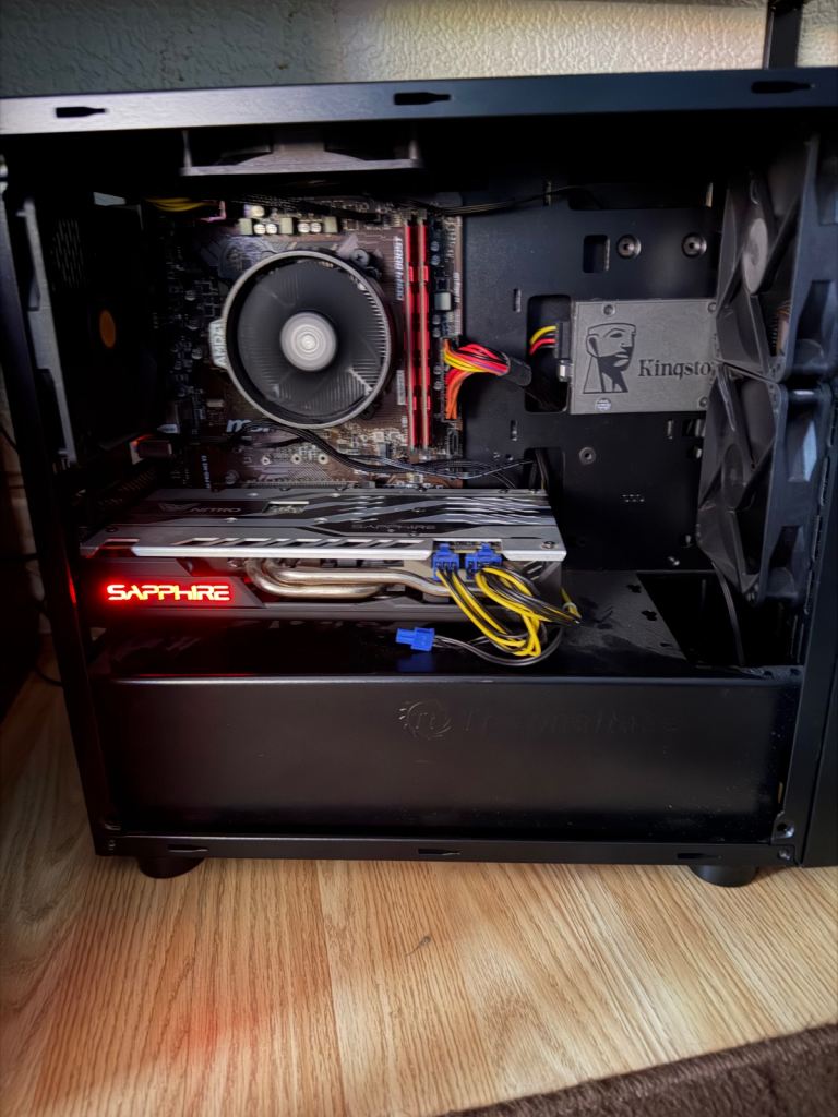 Gaming pc with monitor