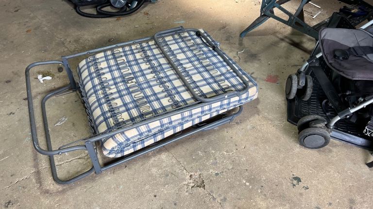 fold up bed