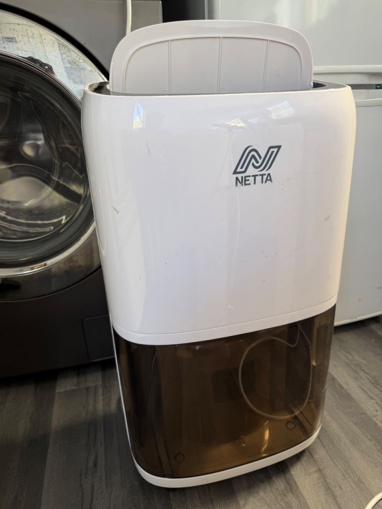 Netta Dehumidifier 