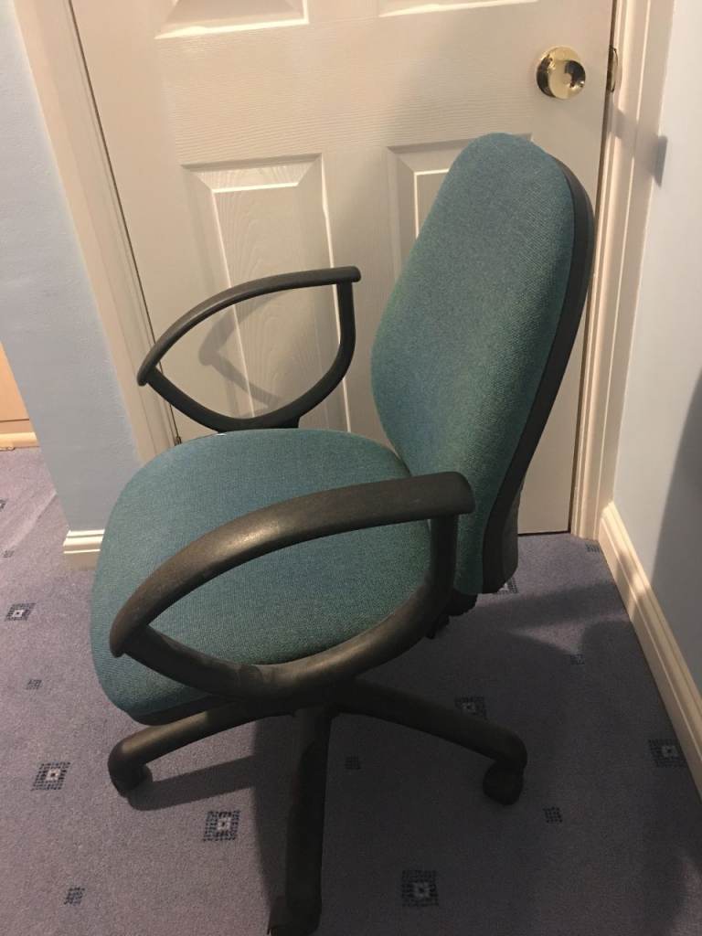 Office Chair (adjustable backrest, arms & swivel function)