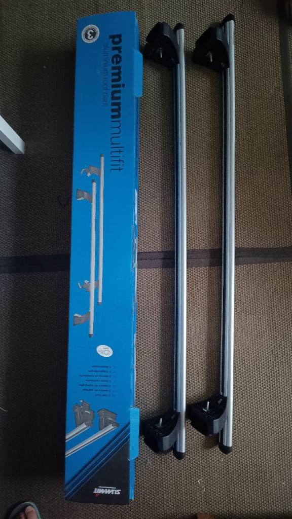 image for Summit SUP-A076 Premium Aluminium Multi-Fit Roof Bars, Lockable, comes with 1 key