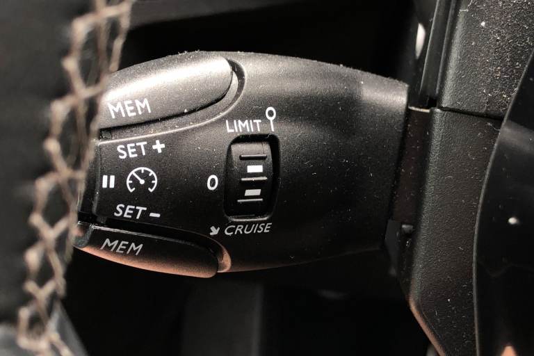 2018 Peugeot 3008 1.2 Puretech Allure 5dr EAT6 Hatchback PETROL Automatic