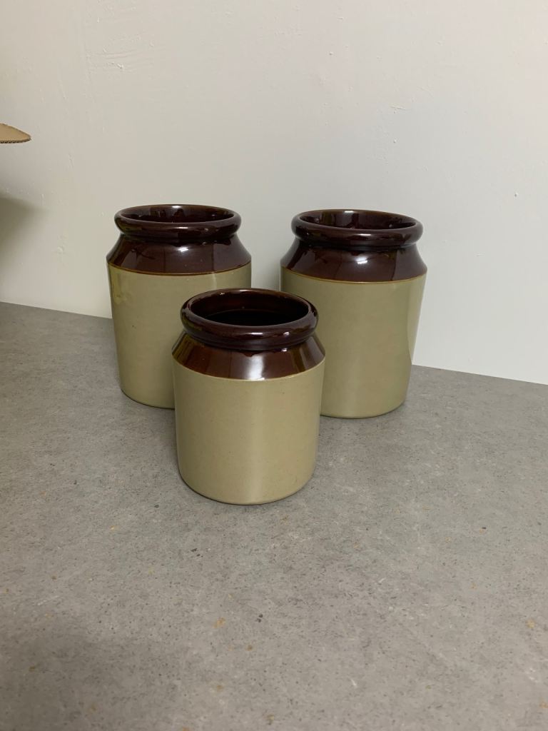 3 pearsons stoneware