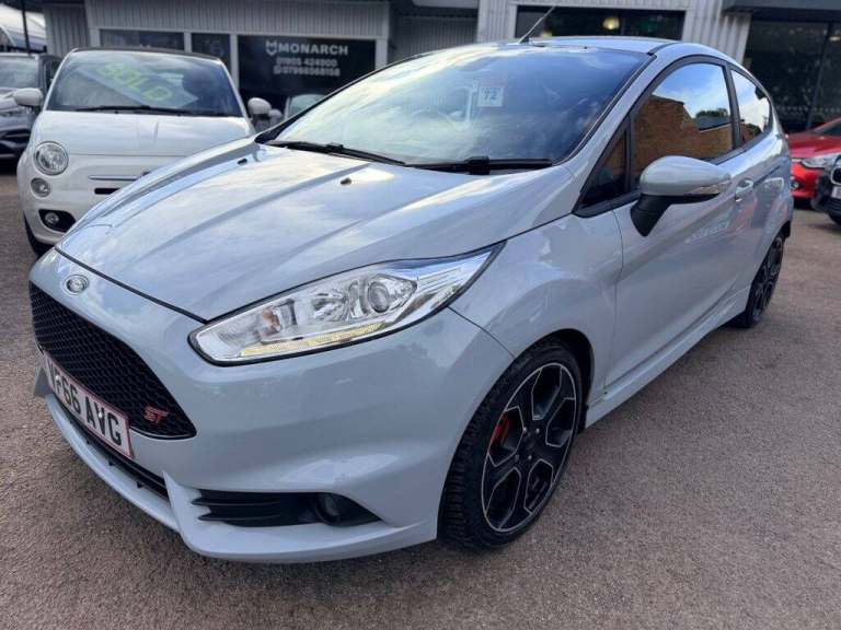 2017 Ford Fiesta 1.6T EcoBoost ST-200 Hatchback 3dr Petrol Manual Euro 6 (200 ps) Hatchback Petro...
