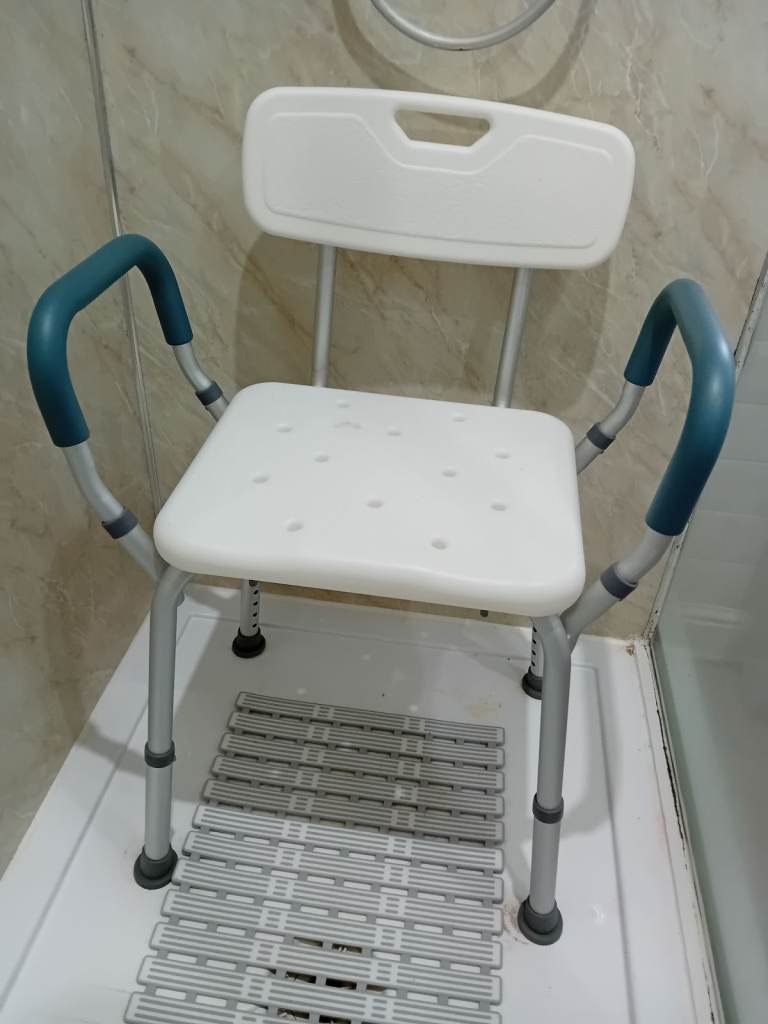 Assistance shower chair / stool.