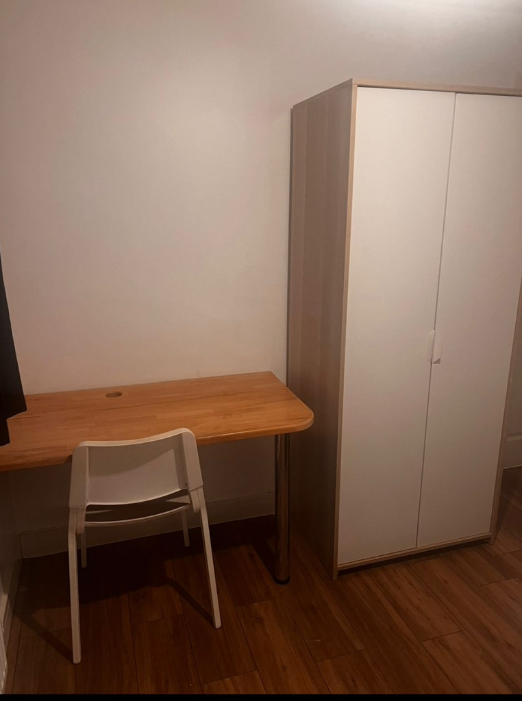 Spacious and Cosy Double Room for Rent in - CO4 3NX