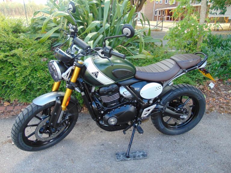 Triumph Scrambler 400X 2024 low 1078 miles FSH immaculate ok A2 licence p/ex ok